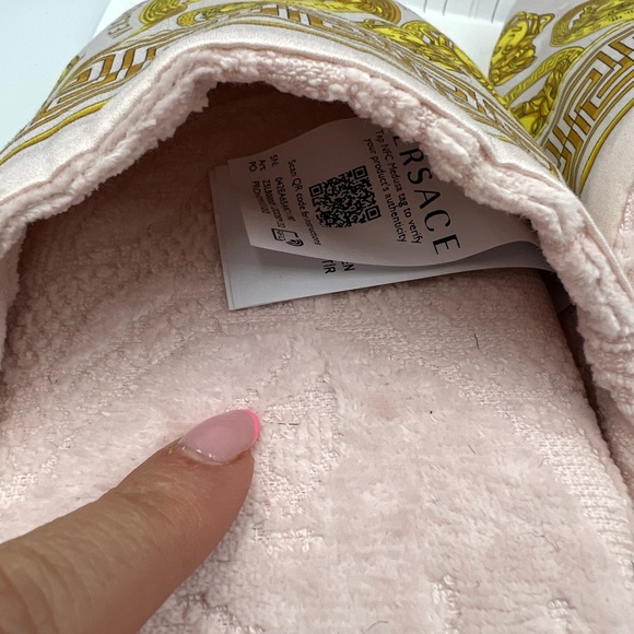 VERSACE MEDUSA AMPLIFIED SLIPPERS 🩰 - Picture 3 of 12